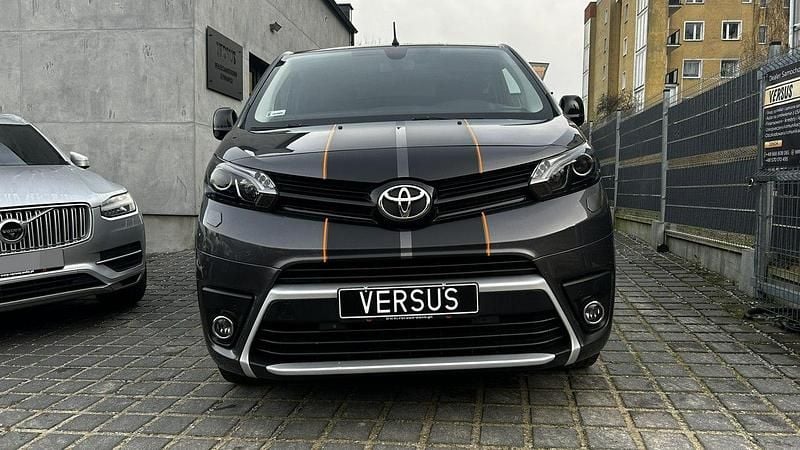 Używany Toyota Proace 122 KM (89 kW) 2019 Grafitowy Minivan