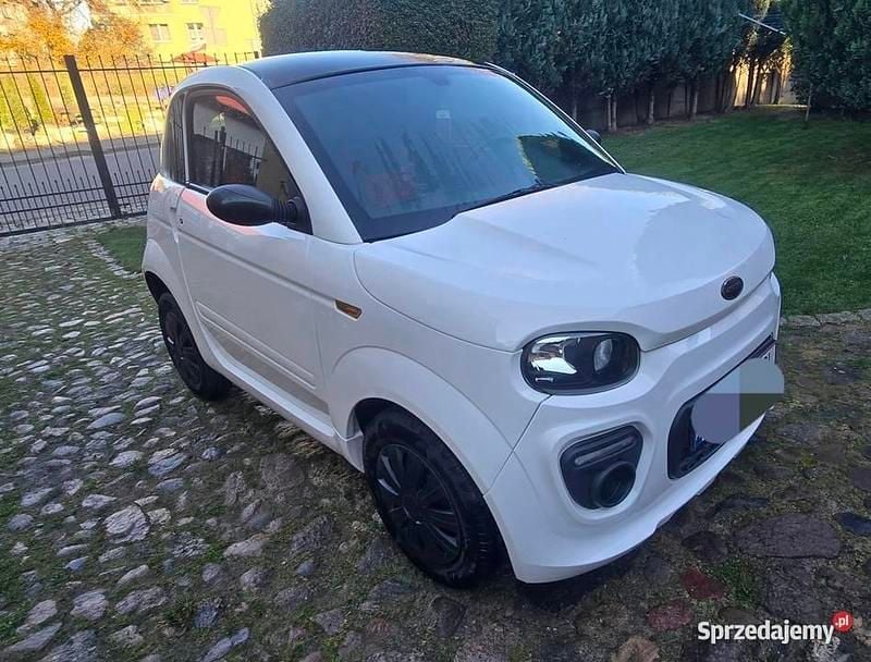 Biały Używany 2020 Microcar Dué Hatchback | 31 500 zł - Obraz 1/4