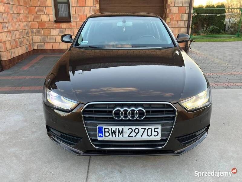 Używany 2013 Audi A4 S-Line Sedan/Limuzyna | 51 500 zł (Uczciwa cena) - Obraz 1/4