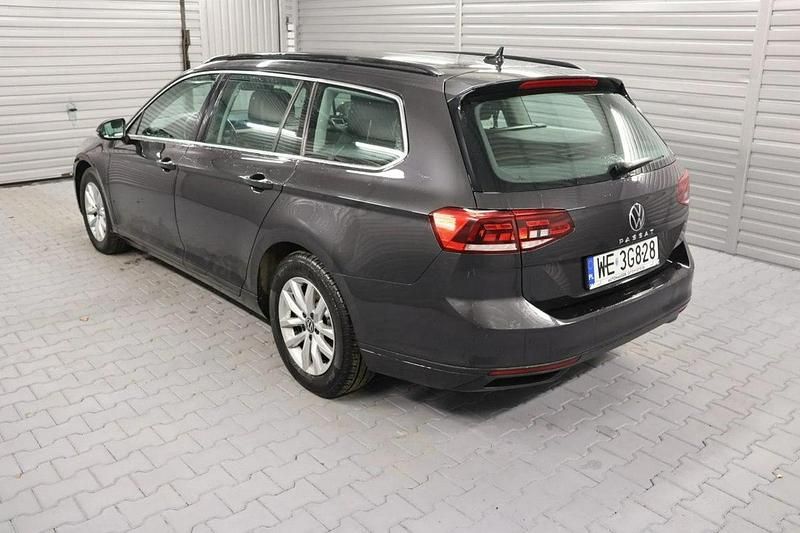Używany VW Passat 150 KM (110 kW) 2021 Brązowy (metalik) Kombi