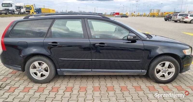 Czarny Używany 2007 Volvo V50 Kombi | 9500 zł (Uczciwa cena) - Obraz 1/4