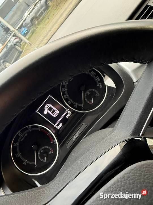 Srebrny Używany 2019 Skoda Rapid Sedan/Limuzyna | 44 000 zł (Uczciwa cena) - Obraz 1/1