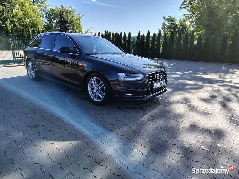 Czarny Używany 2013 Audi A4 S-Line Kombi | 38 000 zł (Uczciwa cena) - Obraz 1/4