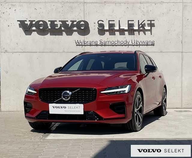 Czerwony Używany 2025 Volvo V60 Kombi | 199 900 zł (Drogi) - Obraz 1/3