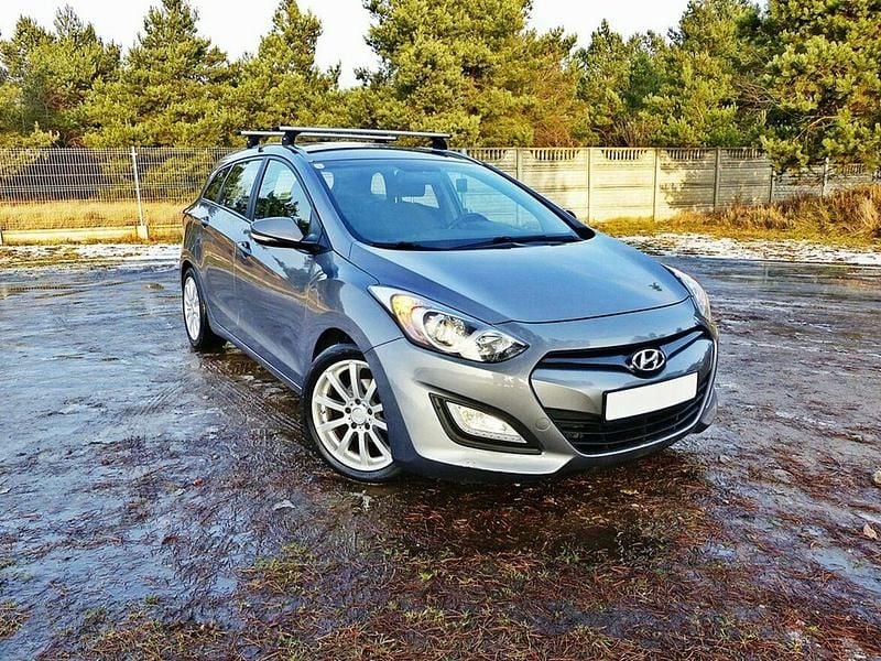 Używany Hyundai i30 90 KM (66 kW) 2012 Szary (metalik) Kombi