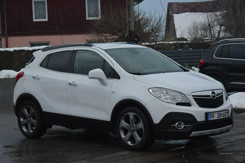 Biały Używany 2013 Opel Mokka SUV | 32 900 zł (Uczciwa cena) - Obraz 1/4