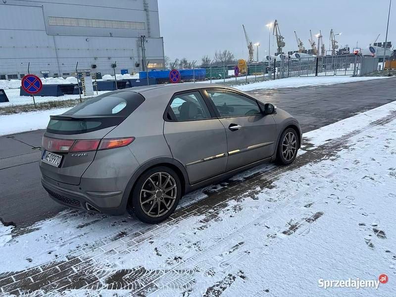 Używany 2007 Honda Civic | 17 500 zł (Uczciwa cena) - Obraz 1/4