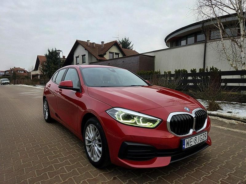 Używany BMW 116 136 KM (100 kW) 2020 Czerwony Hatchback