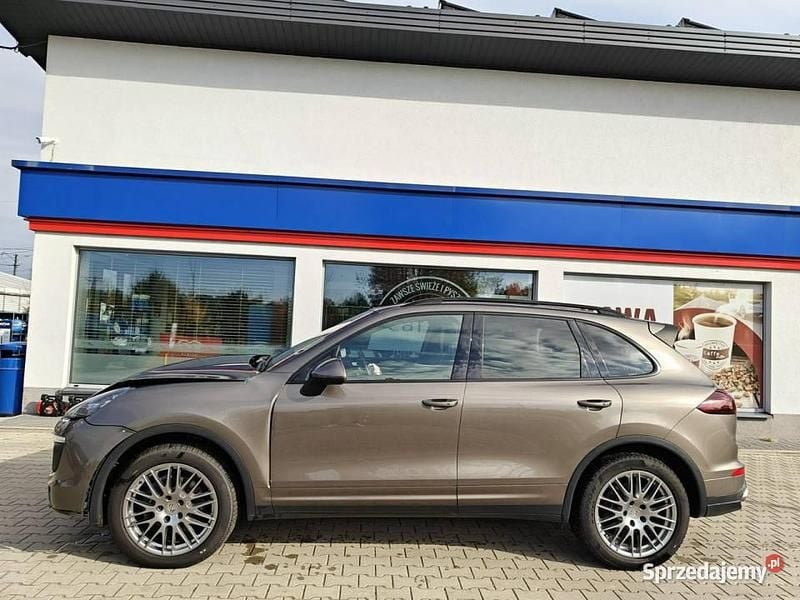 Brązowy Używany 2015 Porsche Cayenne SUV | 46 900 zł - Obraz 1/4