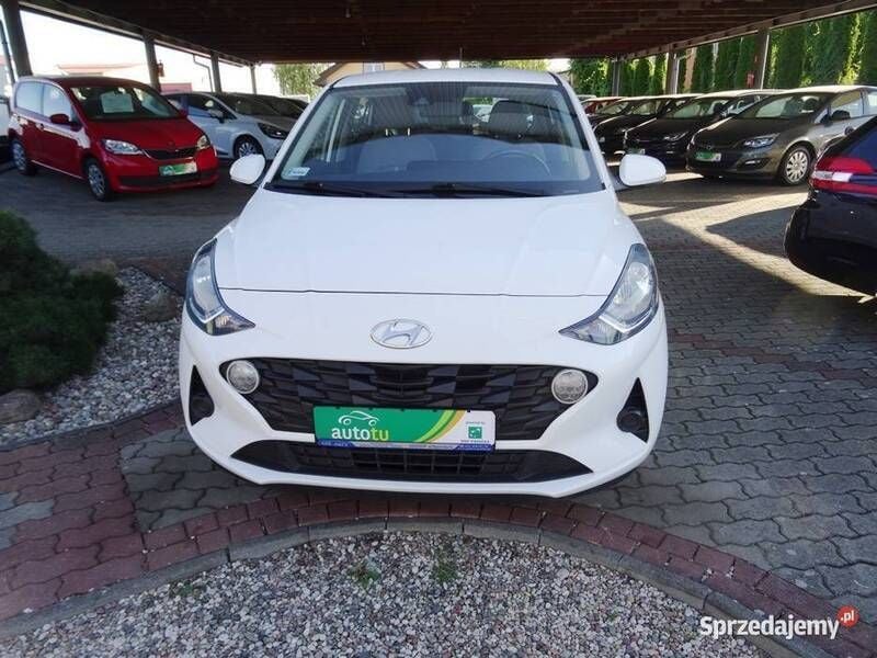 Biały Używany 2021 Hyundai i10 Hatchback | 36 900 zł (Uczciwa cena) - Obraz 1/4