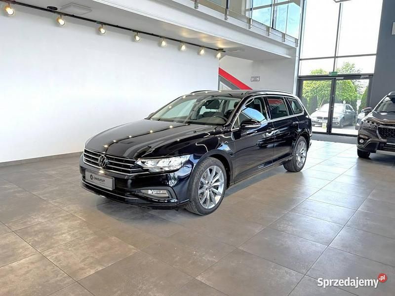 Używany VW Passat Business 190 KM (139 kW) 2020 Czarny (metalik) Kombi