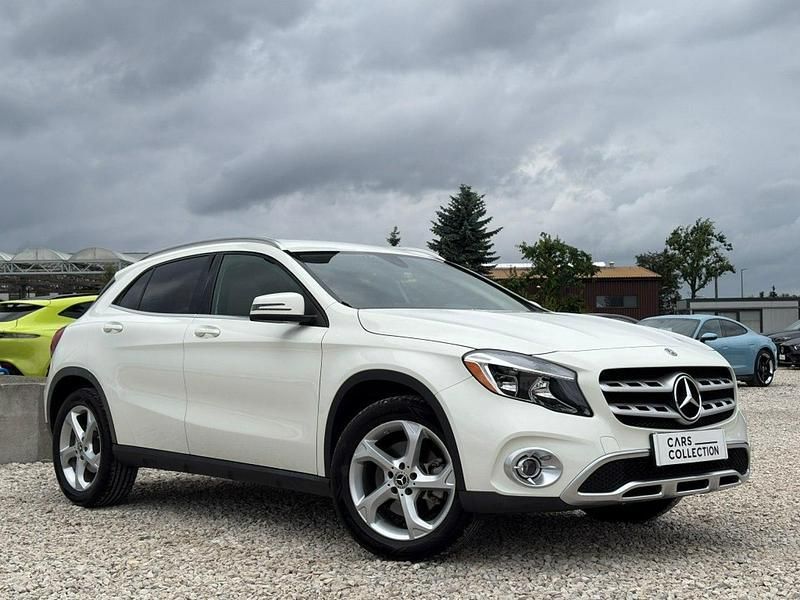 Biały (metalik) Używany 2018 Mercedes GLA250 SUV | 82 500 zł - Obraz 1/4