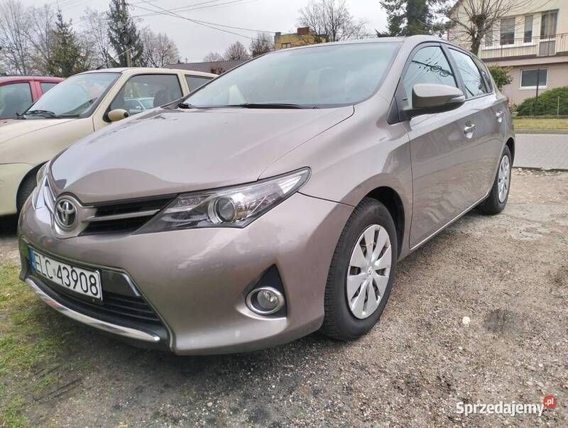 Używany 2015 Toyota Auris | 37 500 zł (Uczciwa cena) - Obraz 1/4