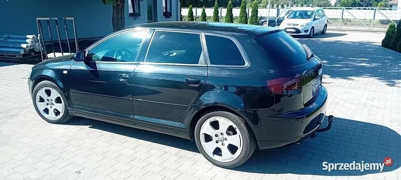 Czarny Używany 2006 Audi A3 Sedan/Limuzyna | 11 900 zł (Dobra cena) - Obraz 1/4