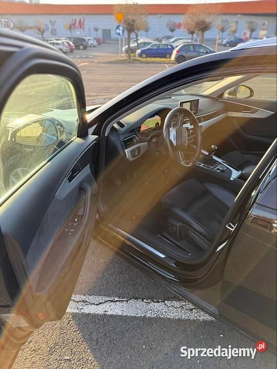 Używany Audi A4 S-Line 2015 Czarny Kombi