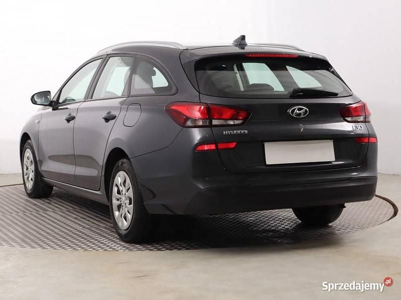 Używany Hyundai i30 2022 Szary Kombi