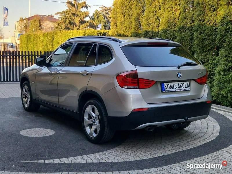 Używany BMW X1 143 KM (105 kW) 2010 Złoty SUV