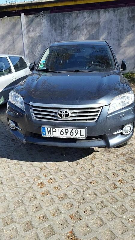 Granatowy Używany 2011 Toyota RAV4 SUV | 45 500 zł (Uczciwa cena) - Obraz 1/4