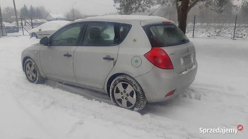 Używany Kia Ceed 109 KM (80 kW) 2008 Hatchback