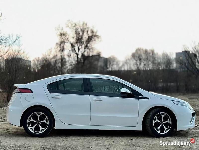 Używany Opel Ampera 150 kW (204 KM) 2014 Hatchback