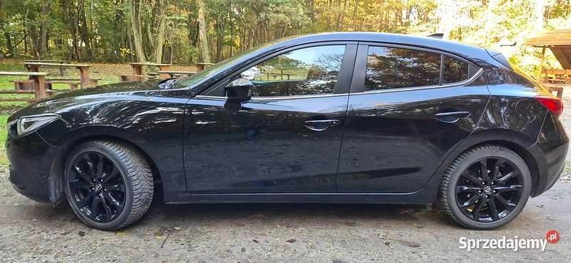 Używany Mazda 3 120 KM (88 kW) 2016 Czarny Hatchback