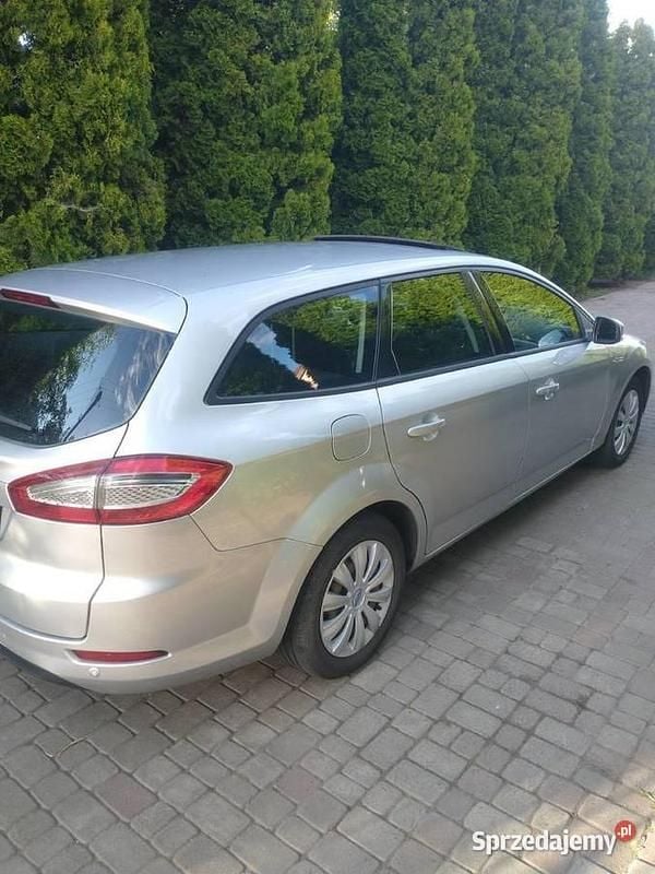 Srebrny Używany 2012 Ford Mondeo Kombi | 21 000 zł (Uczciwa cena) - Obraz 1/4