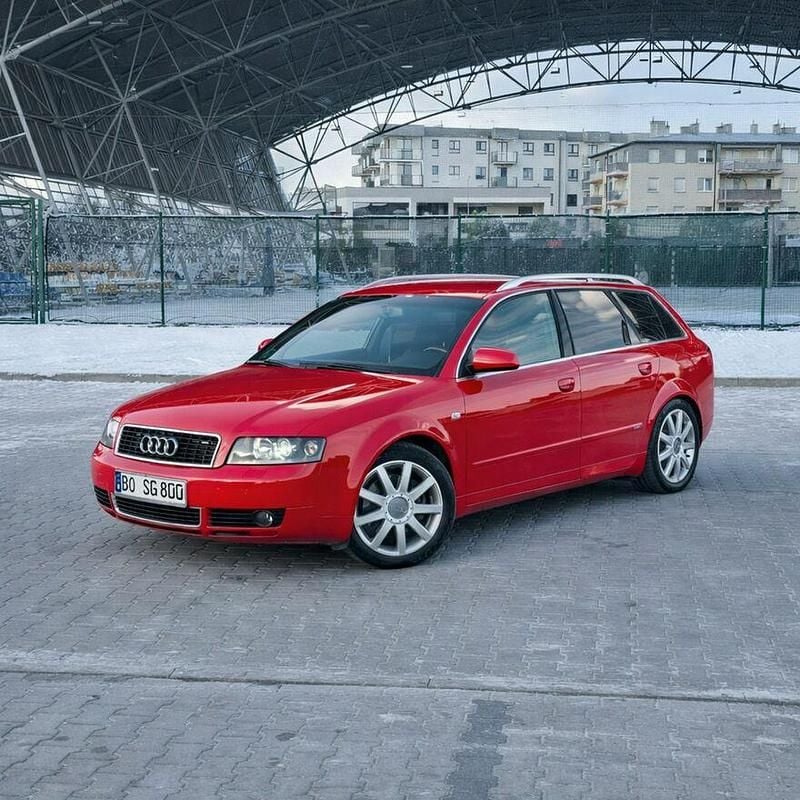 Używany Audi A4 S-Line 2003 Czerwony Kombi