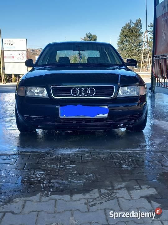 Granatowy Używany 1997 Audi A4 Hatchback | 2200 zł - Obraz 1/1