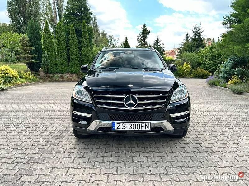 Używany 2012 Mercedes ML350 SUV | 79 000 zł - Obraz 1/4