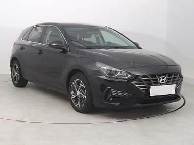 Czarny Używany 2020 Hyundai i30 Hatchback | 51 999 zł (Uczciwa cena) - Obraz 1/4