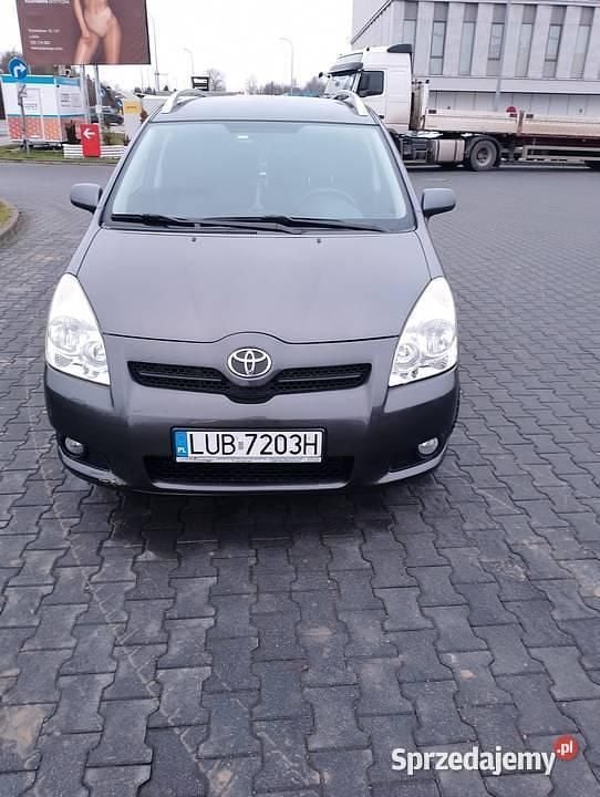 Używany 2008 Toyota Corolla Verso Minivan | 11 500 zł (Uczciwa cena) - Obraz 1/4
