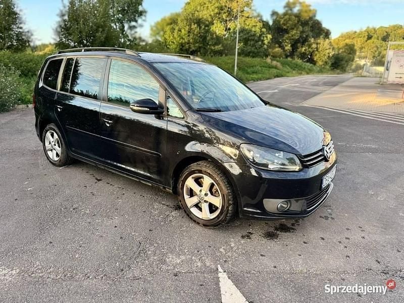 Używany VW Touran 2014 Czarny Minivan