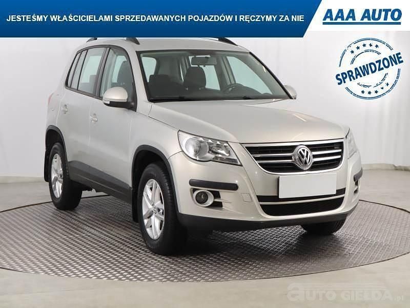 Używany VW Tiguan 2010 Srebrny SUV