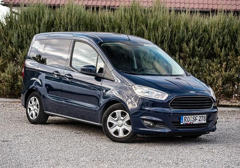 Używany Ford Tourneo Courier 75 KM (55 kW) 2015 Niebieski Minivan