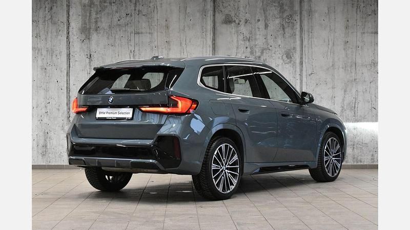 Używany BMW X1 Comfort Edition 156 KM (114 kW) 2023 Zielony cape york metalizowany SUV