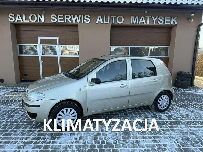 Złoty Używany 2009 Fiat Punto Hatchback | 4900 zł (Uczciwa cena) - Obraz 1/4