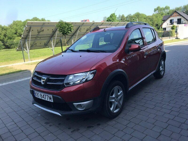 Czerwony Używany 2014 Dacia Sandero Stepway Hatchback | 16 500 zł (Uczciwa cena) - Obraz 1/4