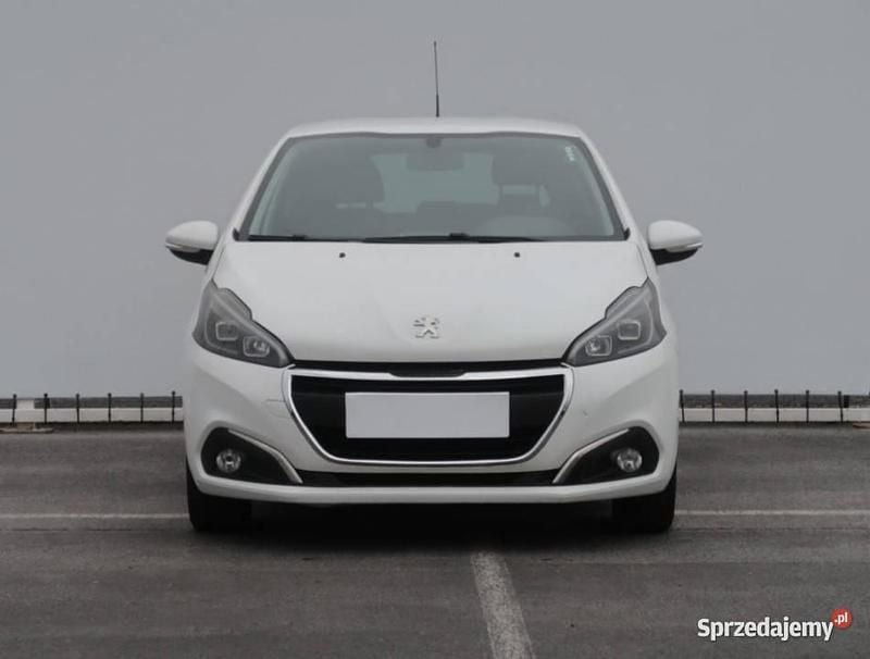 Biały Używany 2015 Peugeot 208 Hatchback | 17 499 zł (Dobra cena) - Obraz 1/4