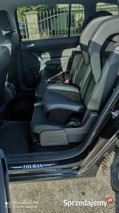 Czarny Używany 2019 VW Touran Minivan | 59 000 zł (Dobra cena) - Obraz 1/4