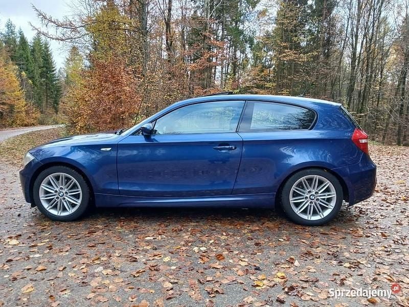 Niebieski Używany 2007 BMW 120 Hatchback | 16 000 zł (Uczciwa cena) - Obraz 1/4