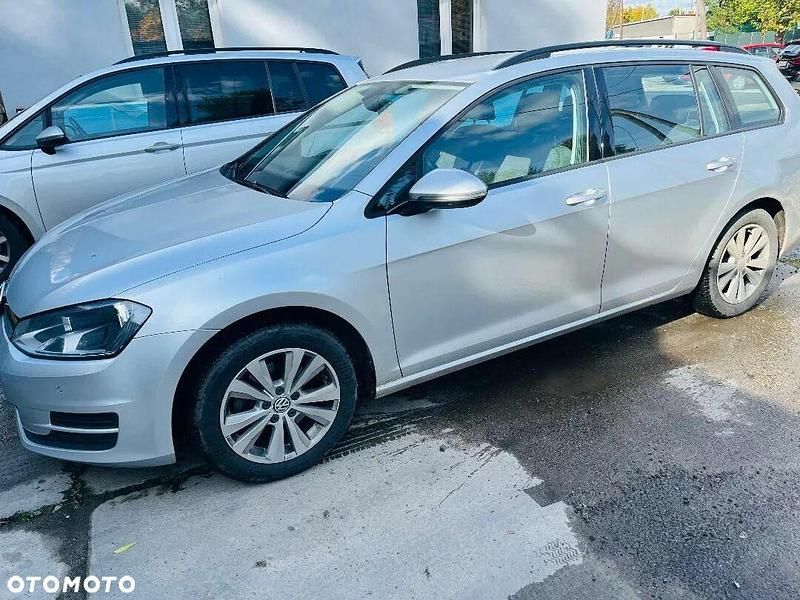 Używany VW Golf VII Comfortline 125 KM (91 kW) 2016 Srebrny Kombi