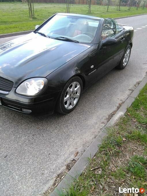 Czarny Używany 1998 Mercedes SLK200 Kabriolet | 19 500 zł - Obraz 1/4