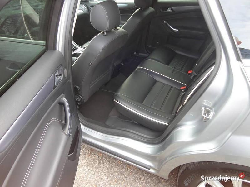 Używany Ford Mondeo 2014 Grafitowy Hatchback