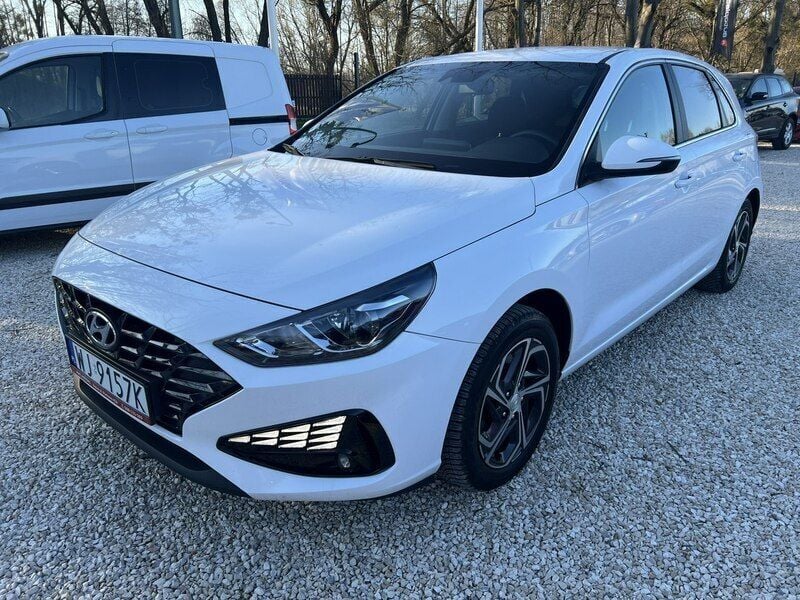 Biały Używany 2022 Hyundai i30 Sedan/Limuzyna | 58 800 zł (Uczciwa cena) - Obraz 1/4