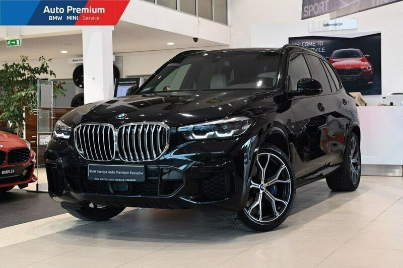 Czarny (metalik) Używany 2021 BMW X5 SUV | 274 900 zł (Drogi) - Obraz 1/4