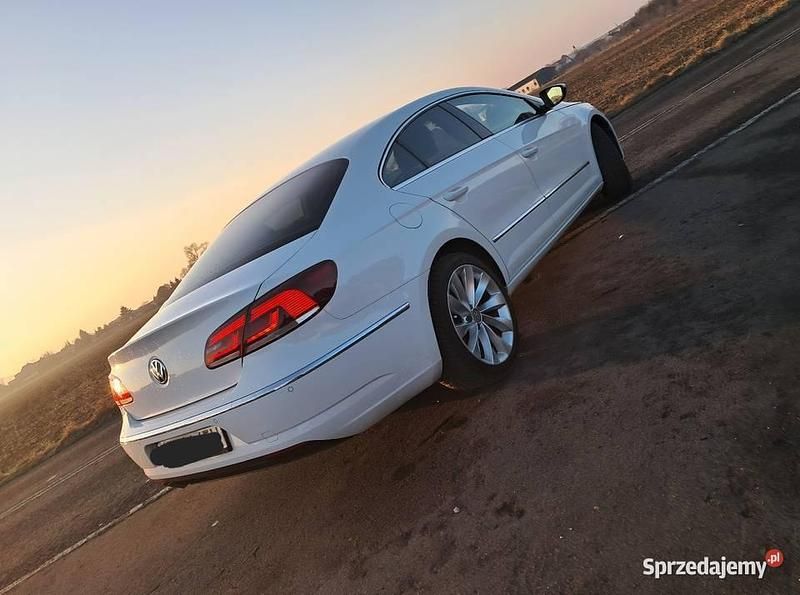 Używany VW CC 2013 Biały Sedan/Limuzyna