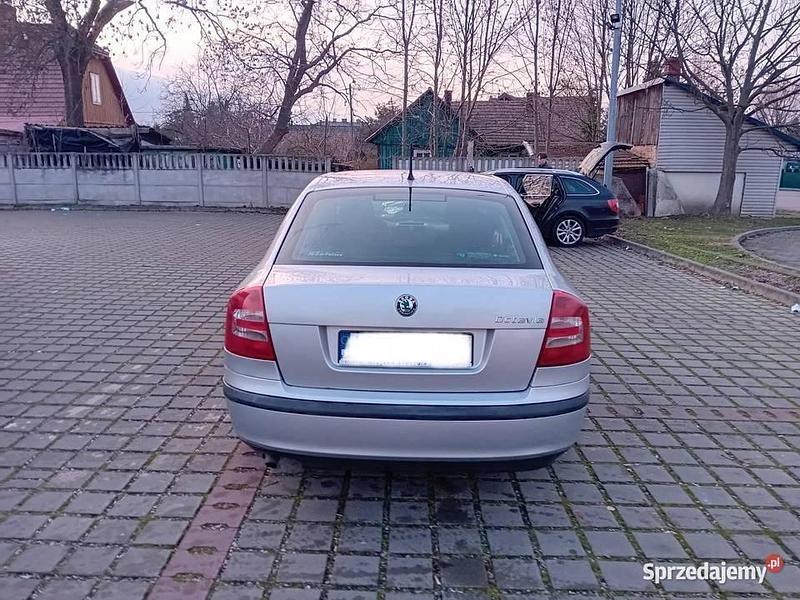 Używany Skoda Octavia 2011 Srebrny Hatchback