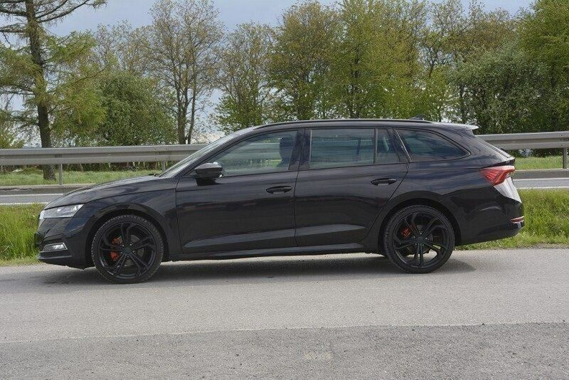 Używany Skoda Octavia 150 KM (110 kW) 2020 Czarny Sedan/Limuzyna