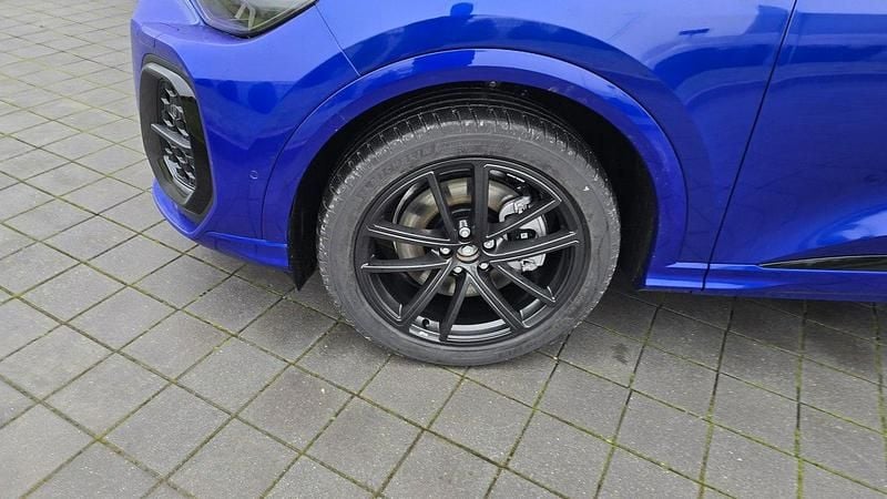 Nowe Audi Q5 Sportback 204 KM (150 kW) 2025 Niebieski (metalik) SUV