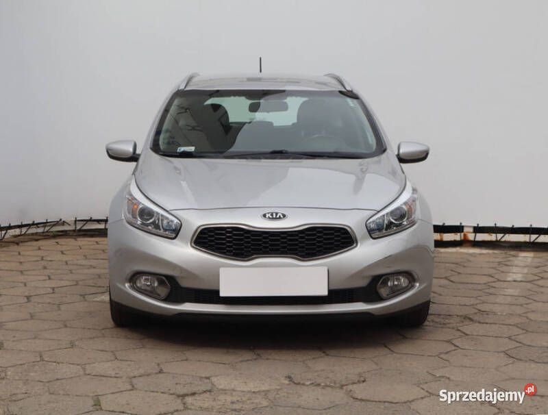Srebrny Używany 2013 Kia Ceed Kombi | 34 499 zł (Dość drogi) - Obraz 1/4